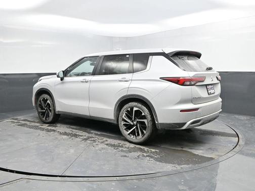 2024 Mitsubishi Outlander 