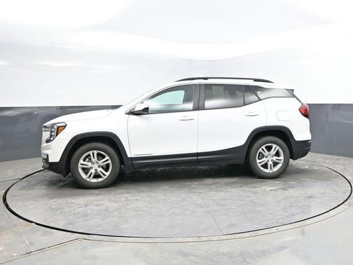 Summit White 2022 GMC Terrain SLE