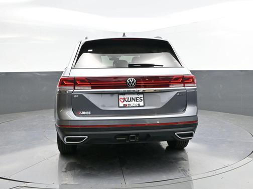 2024 Volkswagen Atlas 2.0T SE w/Technology 4MOTION