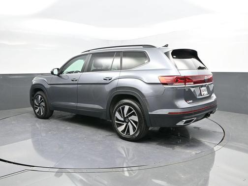 2024 Volkswagen Atlas 2.0T SE w/Technology 4MOTION