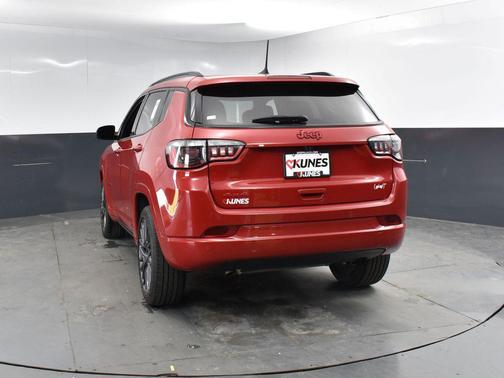 2023 Jeep Compass (RED) Edition 4x4