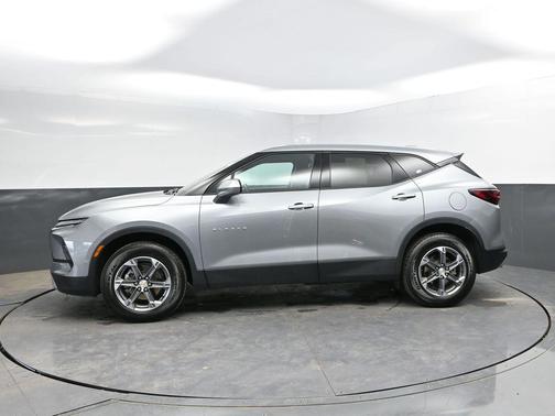 Sterling Gray Metallic 2025 Chevrolet Blazer 2LT