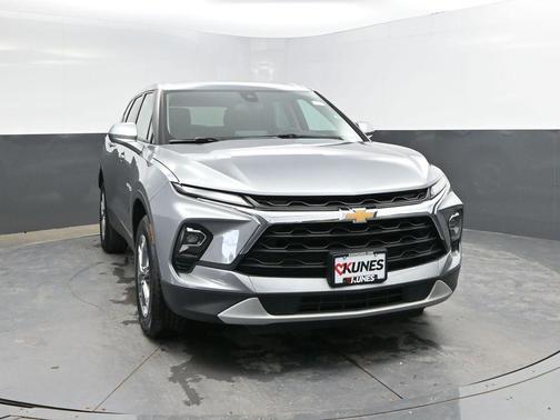 Sterling Gray Metallic 2025 Chevrolet Blazer 2LT