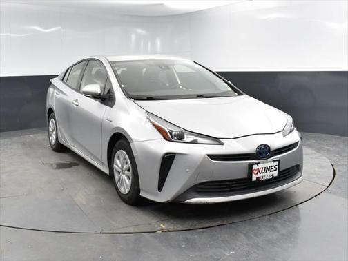 2021 Toyota Prius L