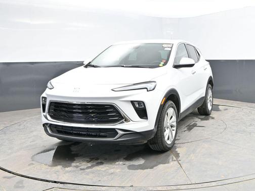 Summit White 2025 Buick Encore GX Preferred