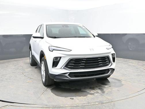 Summit White 2025 Buick Encore GX Preferred