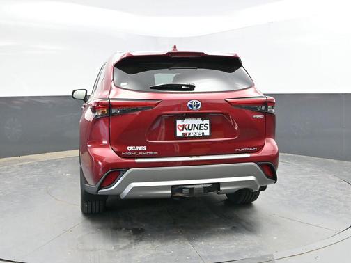 Ruby Flare Pearl 2021 Toyota Highlander Hybrid Platinum