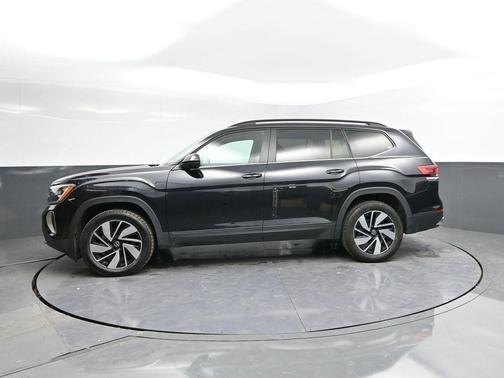 2024 Volkswagen Atlas 2.0T SE w/Technology 4MOTION