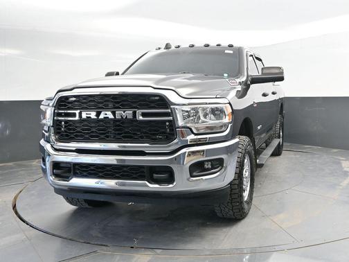Granite Crystal Metallic Clearcoat 2021 RAM 3500 Tradesman Crew Cab 4x4 6'4' Box