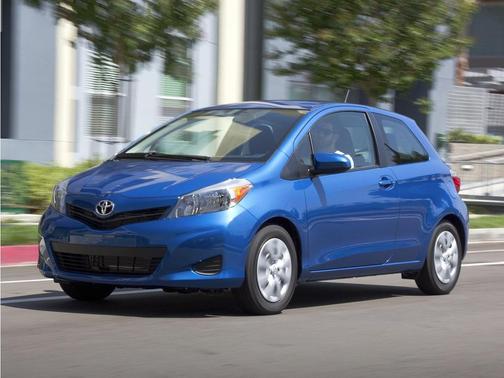 Black Sand Pearl 2013 Toyota Yaris
