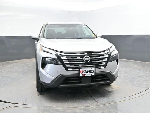 Brilliant Silver Metallic 2025 Nissan Rogue SV