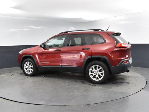 2016 Jeep Cherokee Sport