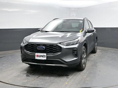 Carbonized Gray Metallic 2025 Ford Escape ST-Line Select