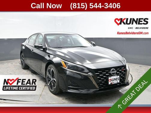 Super Black Clearcoat 2025 Nissan Altima SR FWD