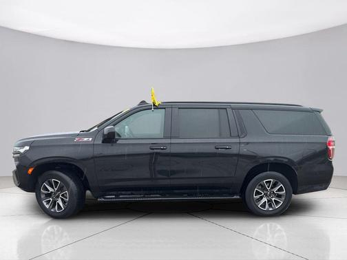 2022 Chevrolet Suburban 4WD Z71