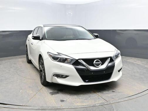 Pearl White 2016 Nissan Maxima 3.5 SL