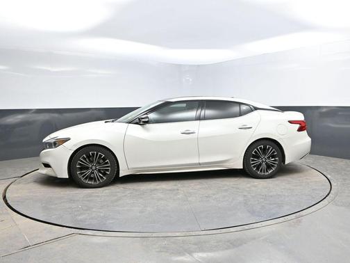 Pearl White 2016 Nissan Maxima 3.5 SL