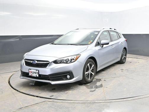 Ice Silver Metallic 2022 Subaru Impreza Premium