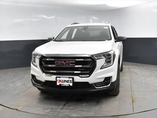 2023 GMC Terrain AWD AT4