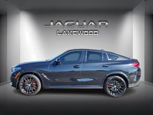 2021 BMW X6 M50i