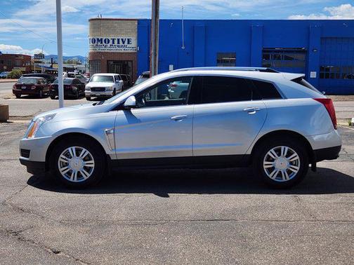 Radiant Silver Metallic 2015 Cadillac SRX Luxury Collection