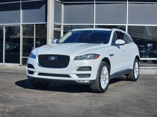 2019 Jaguar F-PACE 30t Portfolio