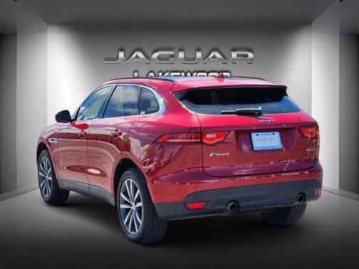 Firenze Red Metallic 2018 Jaguar F-PACE 25t Prestige