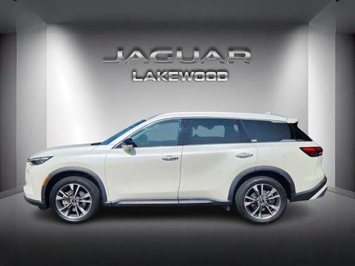 2022 INFINITI QX60 Luxe