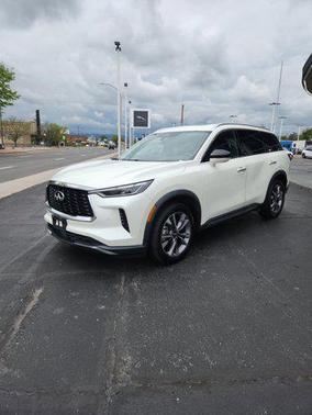 2022 INFINITI QX60 Luxe