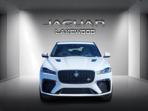 White 2022 Jaguar F-PACE SVR P550 AWD Automatic