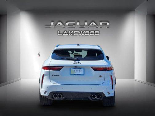 White 2022 Jaguar F-PACE SVR P550 AWD Automatic