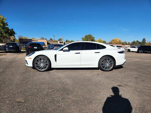 2017 Porsche Panamera 4