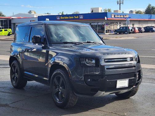 2024 Land Rover Defender V8