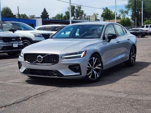 Silver Dawn Metallic 2024 Volvo S60 B5 Plus Dark Theme