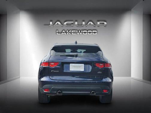 2019 Jaguar F-PACE 25t Premium