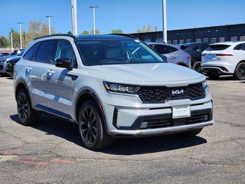 Wolf Gray 2023 Kia Sorento SX