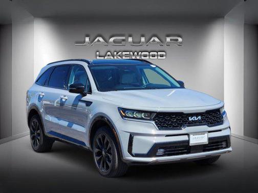 Wolf Gray 2023 Kia Sorento SX