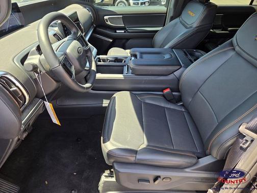 Agate Black Metallic 2026 Ford Expedition Tremor
