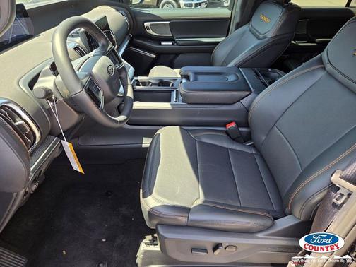 Agate Black Metallic 2026 Ford Expedition Tremor