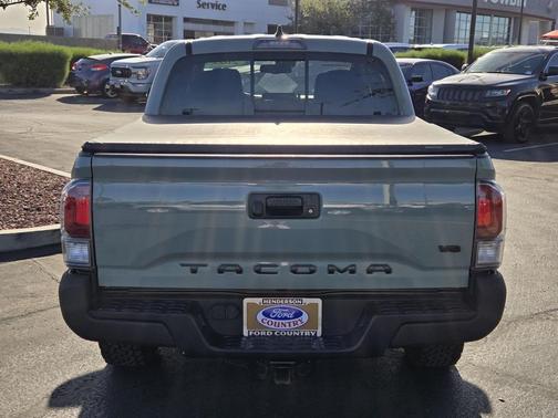 2022 Toyota Tacoma TRD Off Road