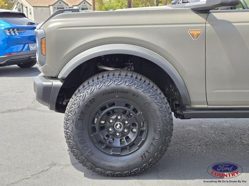 Marsh Gray 2026 Ford Bronco Badlands
