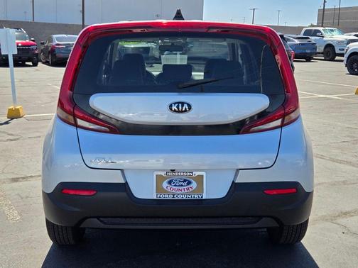 Sparkling Silver 2020 Kia Soul LX