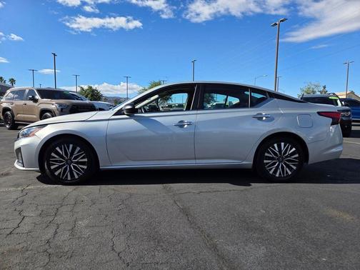 Brilliant Silver Metallic 2024 Nissan Altima 2.5 SV