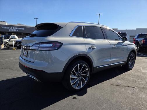 2022 Lincoln Nautilus Reserve