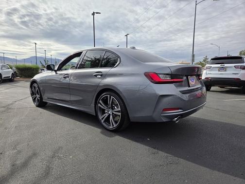 2023 BMW 330 330i