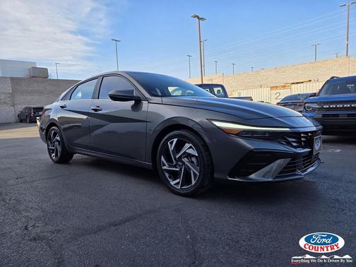 2024 Hyundai ELANTRA Limited