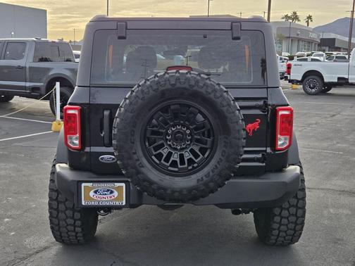 2023 Ford Bronco Base