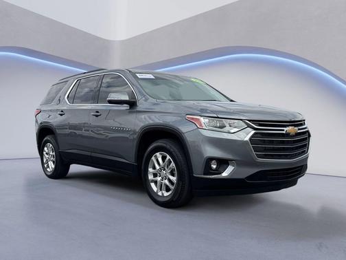 2021 Chevrolet Traverse LT Cloth