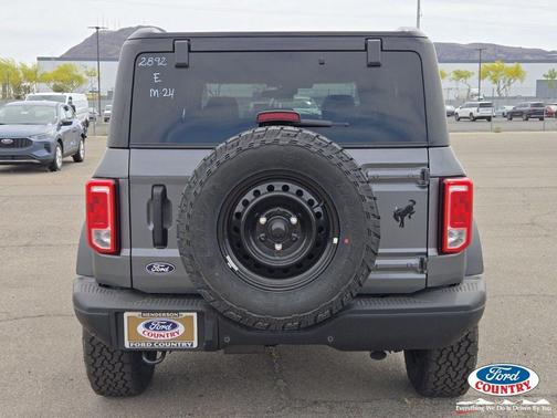 Carbonized Gray Metallic 2026 Ford Bronco Big Bend