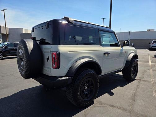 Desert Sand 2025 Ford Bronco Badlands